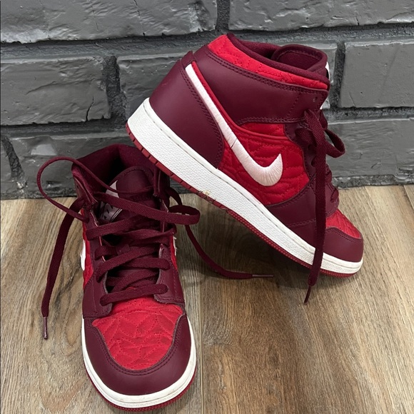 Nike unisex 4.5 Jordans Red and Burgundy High-Top Sneakers - Picture 1 of 5